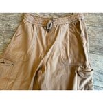 Athleta Farallon Cargo Crop Pants size 6 531093 Capri Pull on pant Khaki Beige Photo 4