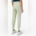 Lululemon NWT  Ready To Rulu Joggers Green Fern Size 6 Photo 5