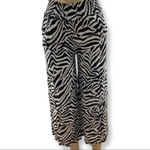 Jessica Simpson  Size XS, Gardenia Etched Zebra Cropped Pants. New With Tags. Photo 4