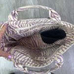 Dagne Dover large Vida organic cotton tote bag in purple/off white zebra print Photo 6