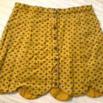 YELLOW SCALLOP SKIRT Size 6 Photo 0