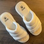 COUGAR Women’s Sz 6 Julep Sandal Slides in White Photo 0