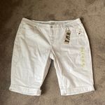 Rafaella NWT  Cuffed Bermuda Weekend Shorts SIZE 22W Photo 0
