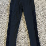 Women's black lace capri‎ pocket leggings size medium Photo 0