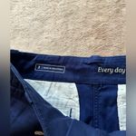 Vineyard Vines Women'sβ Embroidered Whale EVERY DAY SHORTS Size 2 Photo 6