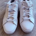 Puma  Women’s Sz 7 White Platform Sneakers Shoes Lace Up Photo 4