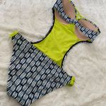 Bongo Junior Womens Strapless Monokini 1 Piece Swim Suit Photo 2