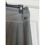 Oakley Womans Capri Athletic Leggings Size Medium Pull On Gray Photo 1