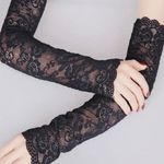 Black Gothic lace fingerless gloves with a floral lace design Photo 7