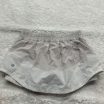 Lululemon Womens White Ombre Mid Rise Tennis Skirt Sz 2 Preppy Soft Girl Photo 1