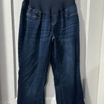 Old Navy  Maternity Low Rise Slim Bootcut Jeans in 4 Photo 0