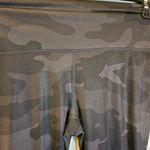 Yogalicious  camo leggings Photo 5