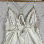 Flora Nikrooz Flora Photo 6