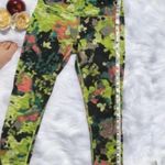 None Green Abstract Workout Running Leggings Size Small Photo 5