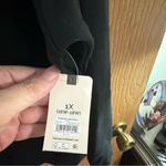 Terra & Sky  Black Long Sleeve Graphic Print  Santa “He Sees You” Women’s 1X NWT Photo 3