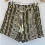 House of Harlow 1960 High Waist Green and Cream Linen Blend Shorts XS Photo 2