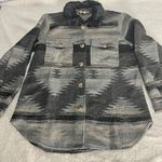 Mystree NWT  Aztec Faux Fur Collar Button Down Shacket Size M Photo 0