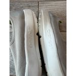 OoFos Oomg eeZee Womens 9.5 Gray Slip on Comfort Recovery Shoes Gym Sneakers Photo 5