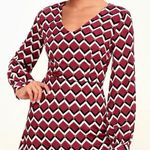 Lulus Burgundy Zig Zag Casual V Neck Long Sleeve Dress Size Medium Red Photo 0