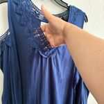 New York Laundry 💥 Navy Cold Shoulder Lace Top 3X Photo 3