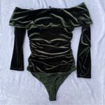 Majorelle  by Revolve Green Velvet Off Shoulder Long Sleeve Ruched Bodysuit XS Photo 7