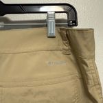 Columbia Omni-Shield Advanced Repellency Tan Shorts - Size 6L Photo 3