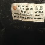 Timberland  fleece lined boots size 7.5 Photo 6