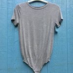 Elodie Women's Gray Short Sleeve Crewneck Bodysuit Small NWT Photo 2