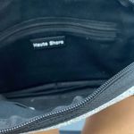 Haute Shore￼ Crossbody bag Gray Photo 3