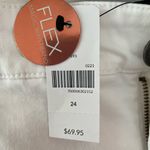 Lane Bryant  NWT Womens 24W White Denim Capri/Pedal Pushers Photo 7