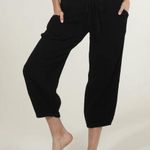 Fresh Laundry Gauze Capri Pants Black Size XS Photo 0