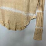 Billabong Women's XS Thermal Knit Top Button Front Long Sleeve Beige White Photo 4