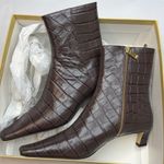 Michael Kors Women’s Cosmo Kitten Heel Bootie- Chocolate Brown Leather- Size 8.5 Photo 8