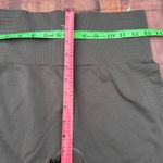 Gymshark Gray Womens Leggings Photo 5