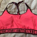 H&M Sports Bra Photo 0