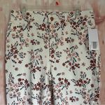 Just Fab White Stretch Floral Print Skinny Jeans Photo 1