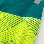 Brooks Greenlight Reversible Printed Capri & dry fit shirt sz Large bund… Photo 5