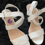Bella Vita White Platform Sandal Photo 2