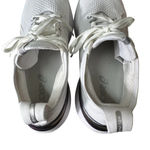 ASICS  Gel Nimbus 26 Performance Running Shoes Women's 7.5 White Platinum Silver Photo 11