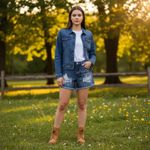 Justin Bieber  purpose tour jeans jacket and distressed shorts Photo 7