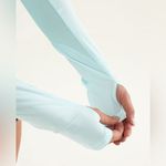 Lululemon  Runbeam Hoodie Aquamarine / Power Purple Photo 6