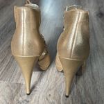 Steve Madden Leather Fiesta Gold Heels Size 7.5 Photo 3