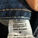 Wallflower Flare Jeans in Faded Blue Junior Women’s Size 15 with 30” inseam Photo 4