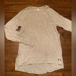 Under Armour  Top Long Sleeve Tee Shirt Women’s XS Gray Open Back Photo 0