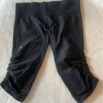 Lululemon In the Flow Capri legging ruched Photo 3