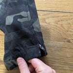 Old Navy Camo Athletic Joggers Women Size XS Stretch Tech Lightweight Preppy Photo 6