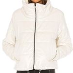 LTH JKT Cay Cropped Puffer Jacket in Pearl White Size Small White Photo 0