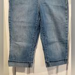 Levi's Levi’s Size 6 Perfectly Slimming 512 Capri Cropped Denim Jeans Cuff 5 Pocket Photo 3