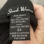 Stoosh FINAL MARKDOWN  woman textured black mini skirt 2x Photo 2