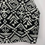 Divided H&M Black and White Sleeveless Crop Top Size 4 Photo 2